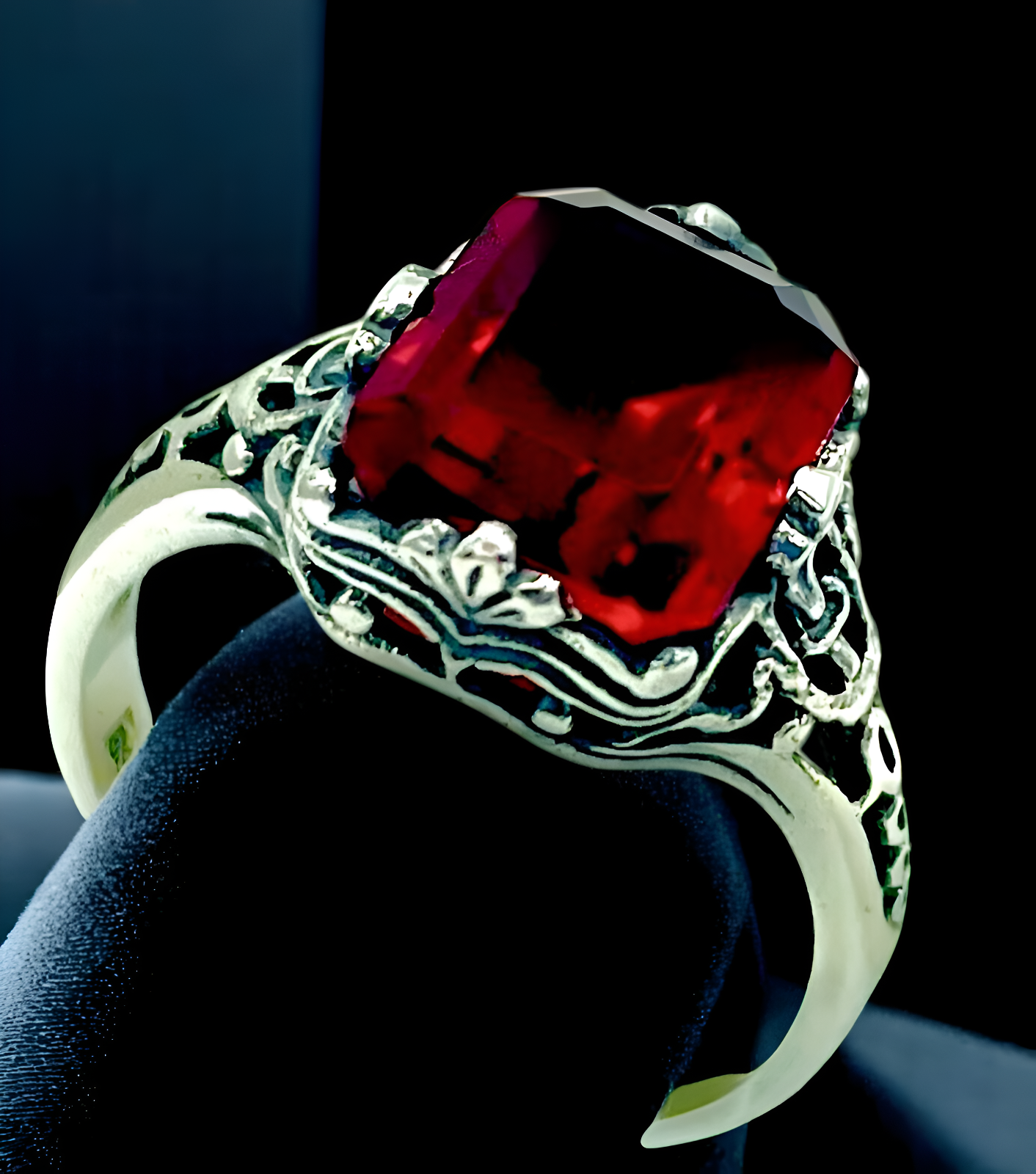 VIVID RED VINTAGE STYLE 925 STERLING SILVER SIMULATED RUBY RING #1209