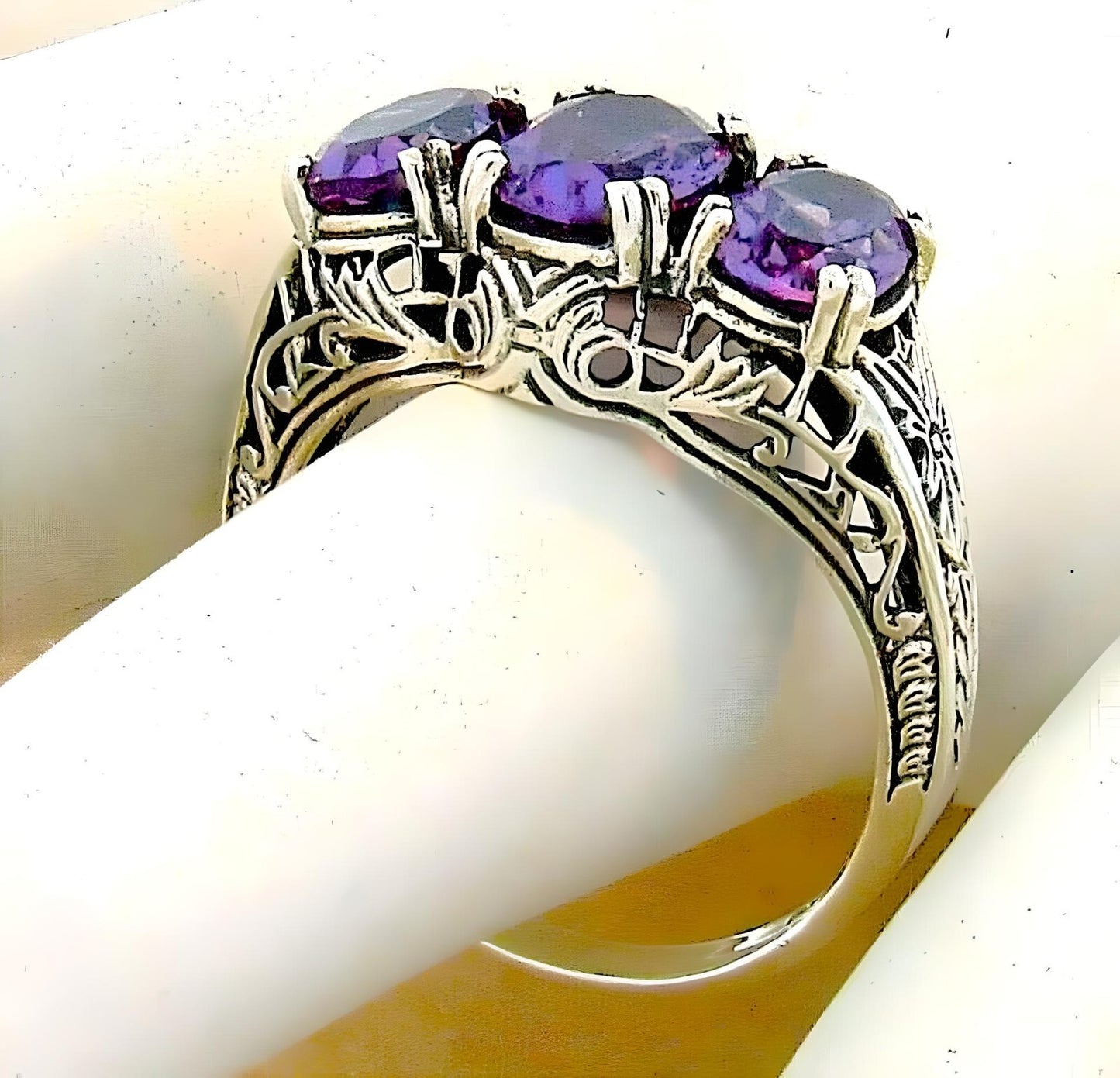 VINTAGE STYLE 925 STERLING SILVER THREE-STONE SIMULATED ALEXANDRITE RING #422