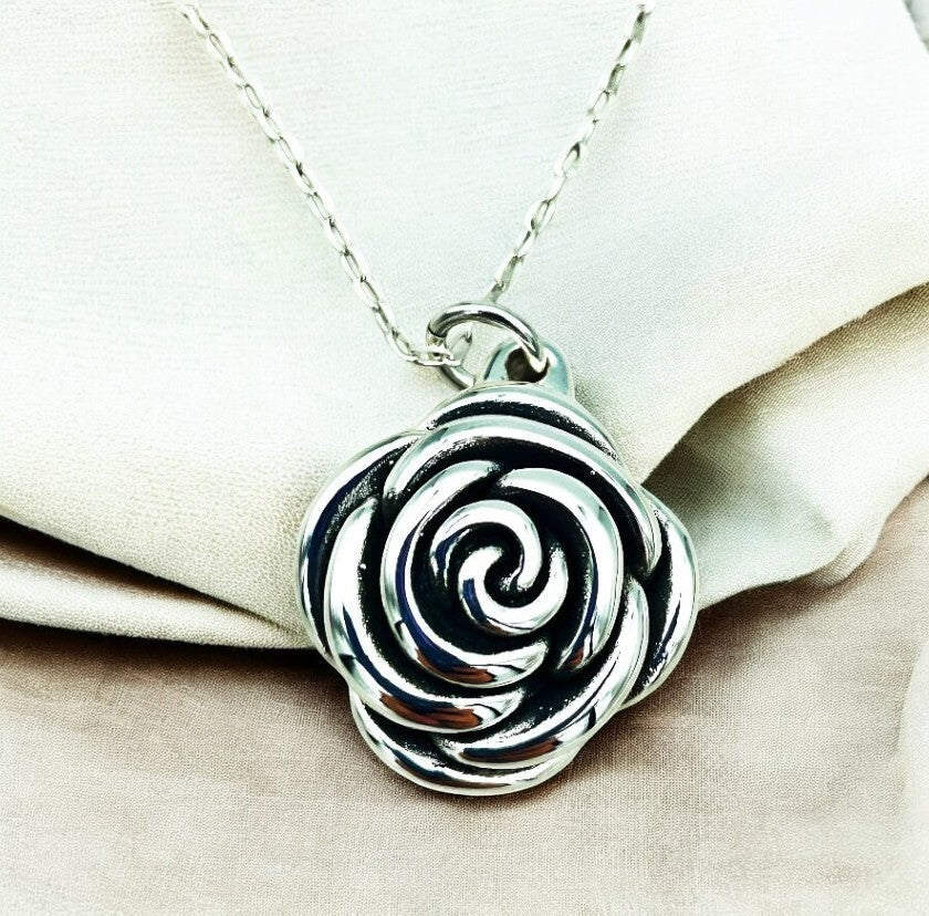 925 Lightweight Silver Rose Flower Pendant - Chain Sold Separate 1522