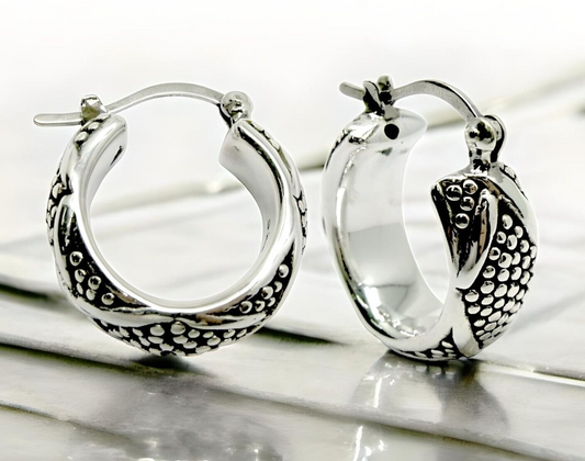 925 STERLING SILVER DOTTED SNAKE DESIGN LIGHTWEIGHT HOOP EARRINGS 1548