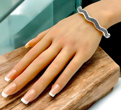 WAVY 925 STERLING SILVER HINGED 6.5" BANGLE BRACELET DOT DESIGN LIGHTWEIGHT 1566