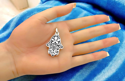 925 STERLING SILVER HAMSA HAND PENDANT LIGHTWEIGHT, CHAIN SOLD SEPARATELY 1686
