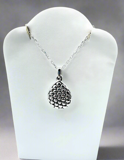925 STERLING SILVER COBBLESTONE DESIGN TEARDROP PENDANT,CHAIN SOLD SEPARATE 1570