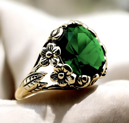925 SOLID STERLING SILVER VIVID GREEN SIMULATED EMERALD FILIGREE RING  1771