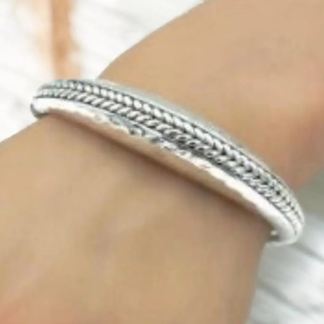 925 Sterling Silver Bangle - Hammered Finish Lightweight 6.5"  1516