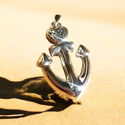 925 STERLING SILVER LIGHTWEIGHT ANCHOR & HEART PENDANT, CHAIN SOLD SEPARATE 1637