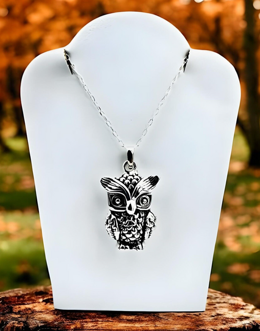 925 Sterling Silver Owl Pendant -Lightweight Design - Chain Sold Separate 1447