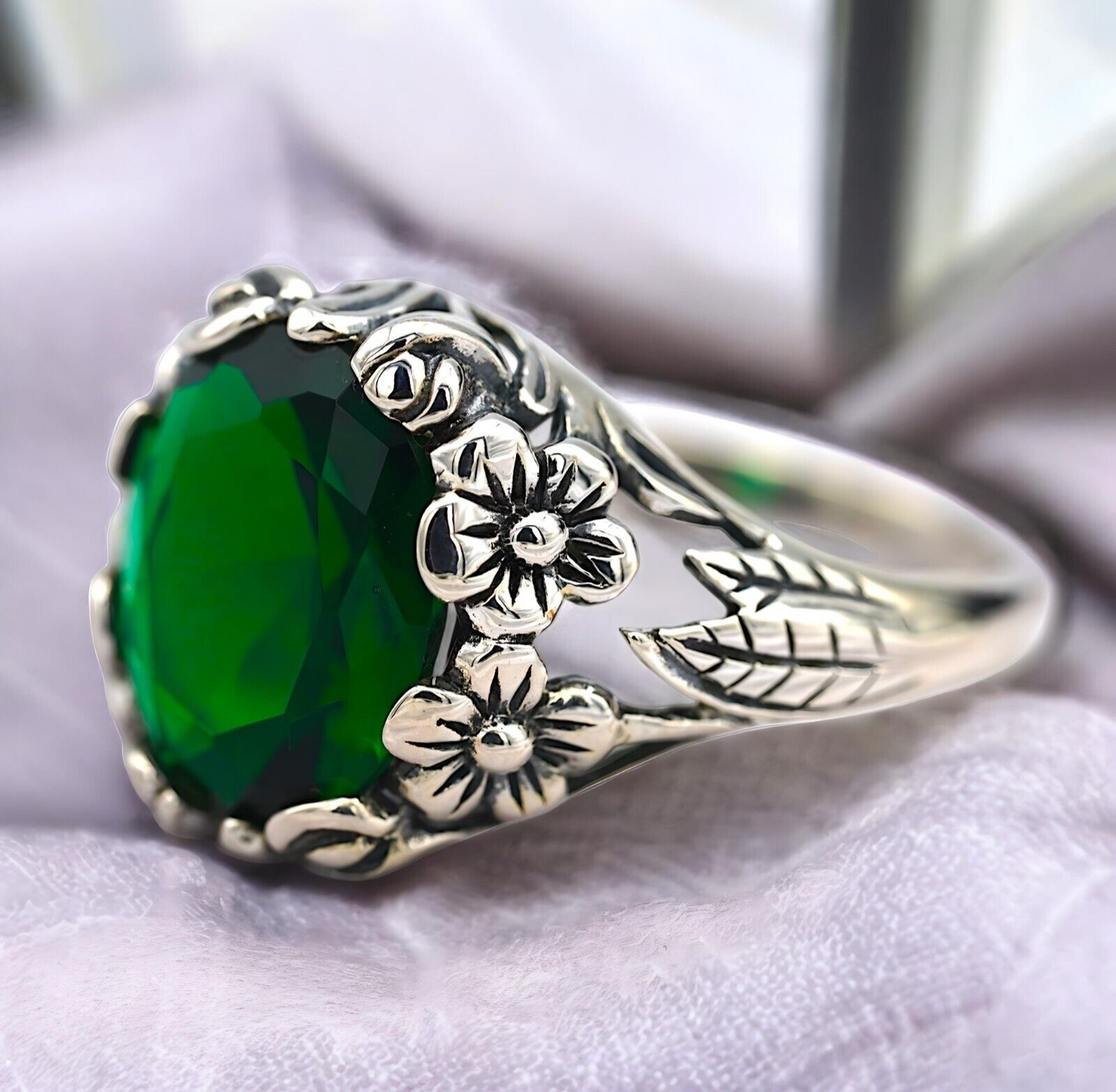925 SOLID STERLING SILVER VIVID GREEN SIMULATED EMERALD FILIGREE RING  1771