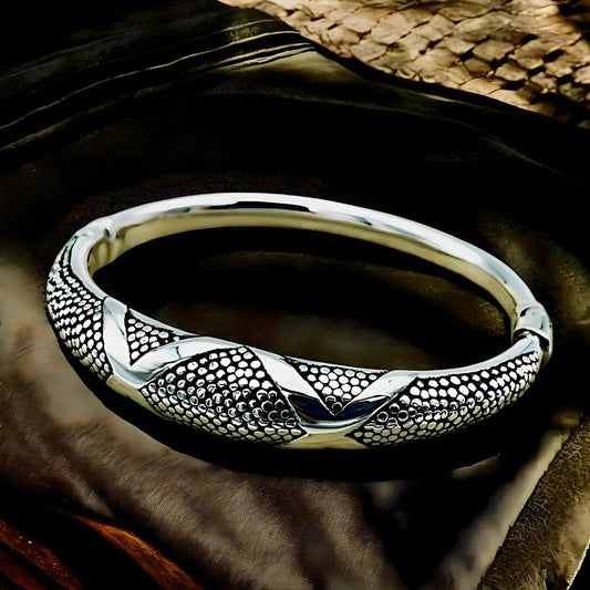 925 Sterling Silver Bangle - Lightweight Snakeskin Design 6.75" Bracelet 1281