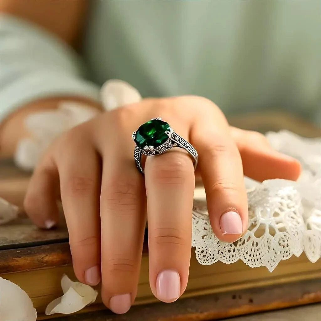 925 SOLID STERLING SILVER DECO ANTIQUE STYLE SIMULATED 2.5 CT EMERALD RING   756