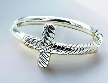 925 Sterling Silver Cross Bangle - 7 " Lightweight Twisted Design Bracelet 1381