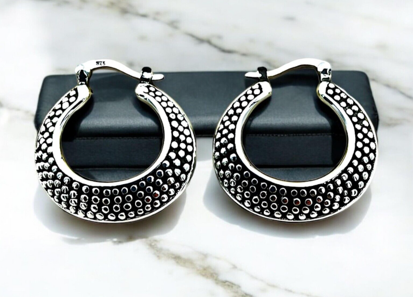 925 Silver Hoop Earrings - Delicate Dot Design - Lightweight Daily Wear 1490