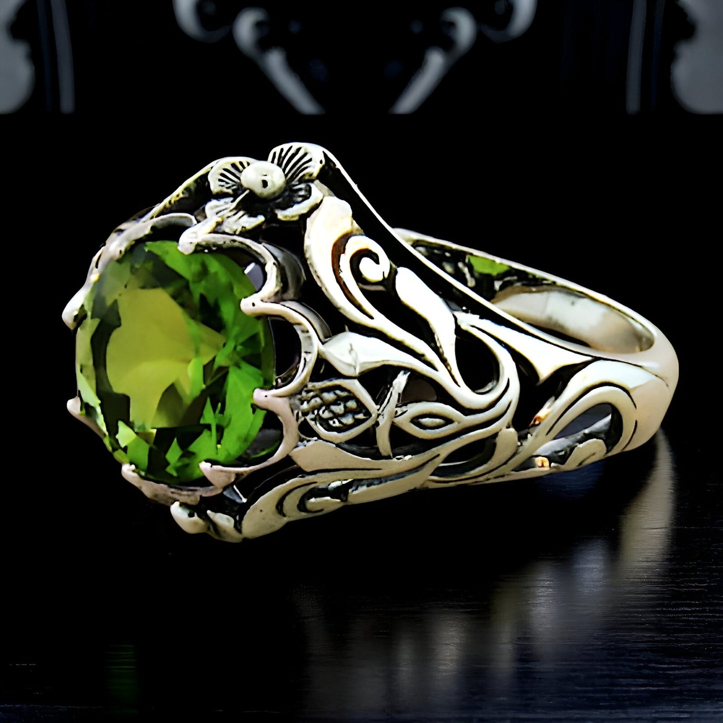 VINTAGE STYLE SCOTTISH THISTLE 925 STERLING SILVER SIMULATED PERIDOT RING #1137