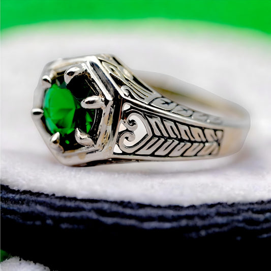 VINTAGE STYLE 925 SOLID STERLING SILVER SIMULATED EMERALD HEART RING 1807