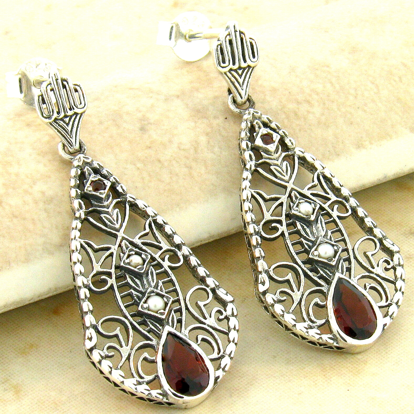 VINTAGE STYLE GENUINE GARNET & PEARL 925 STERLING SILVER EARRINGS           #660