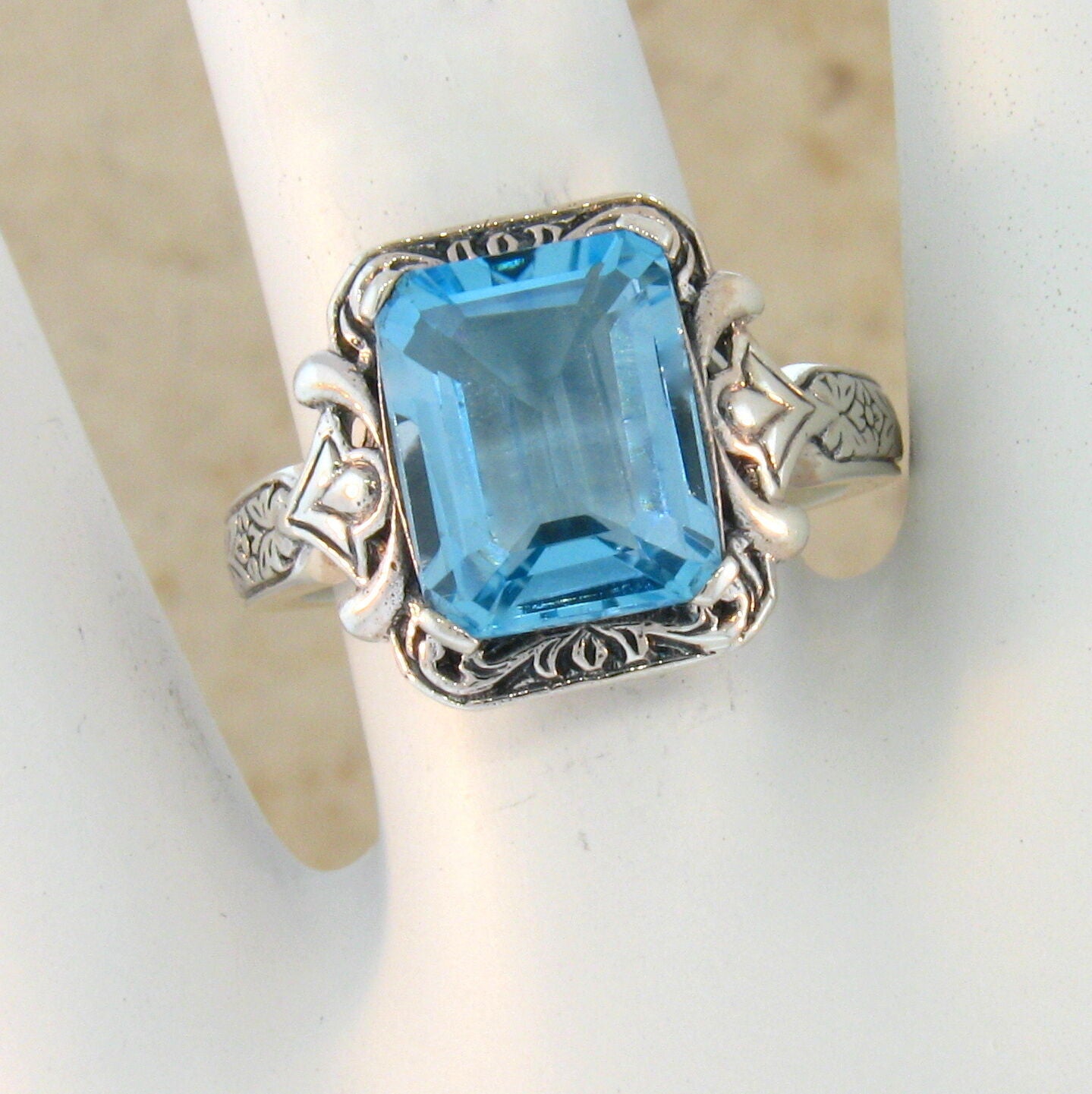 3.5 Ct GENUINE BLUE TOPAZ CLASSIC VICTORIAN STYLE 925 STERLING SILVER RING  #485