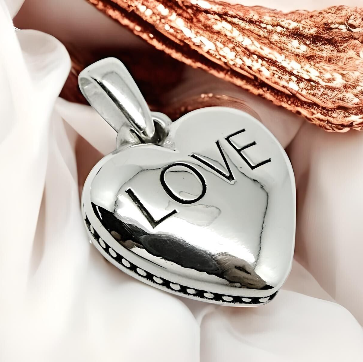 925 STERLING SILVER "LOVE" HEART PENDANT LIGHTWEIGHT, CHAIN SOLD SEPARATELY 1667