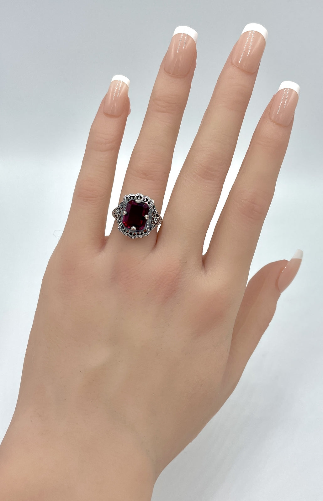 VIVID RED VINTAGE STYLE 925 STERLING SILVER SIMULATED RUBY FILIGREE RING   #1225