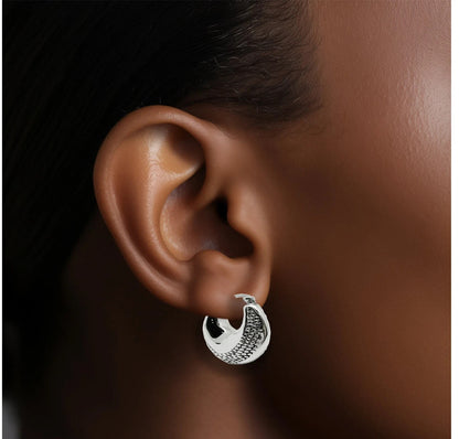 925 Sterling Silver Dot Design Lightweight Hoop Earrings-Secure Latch Back 1284