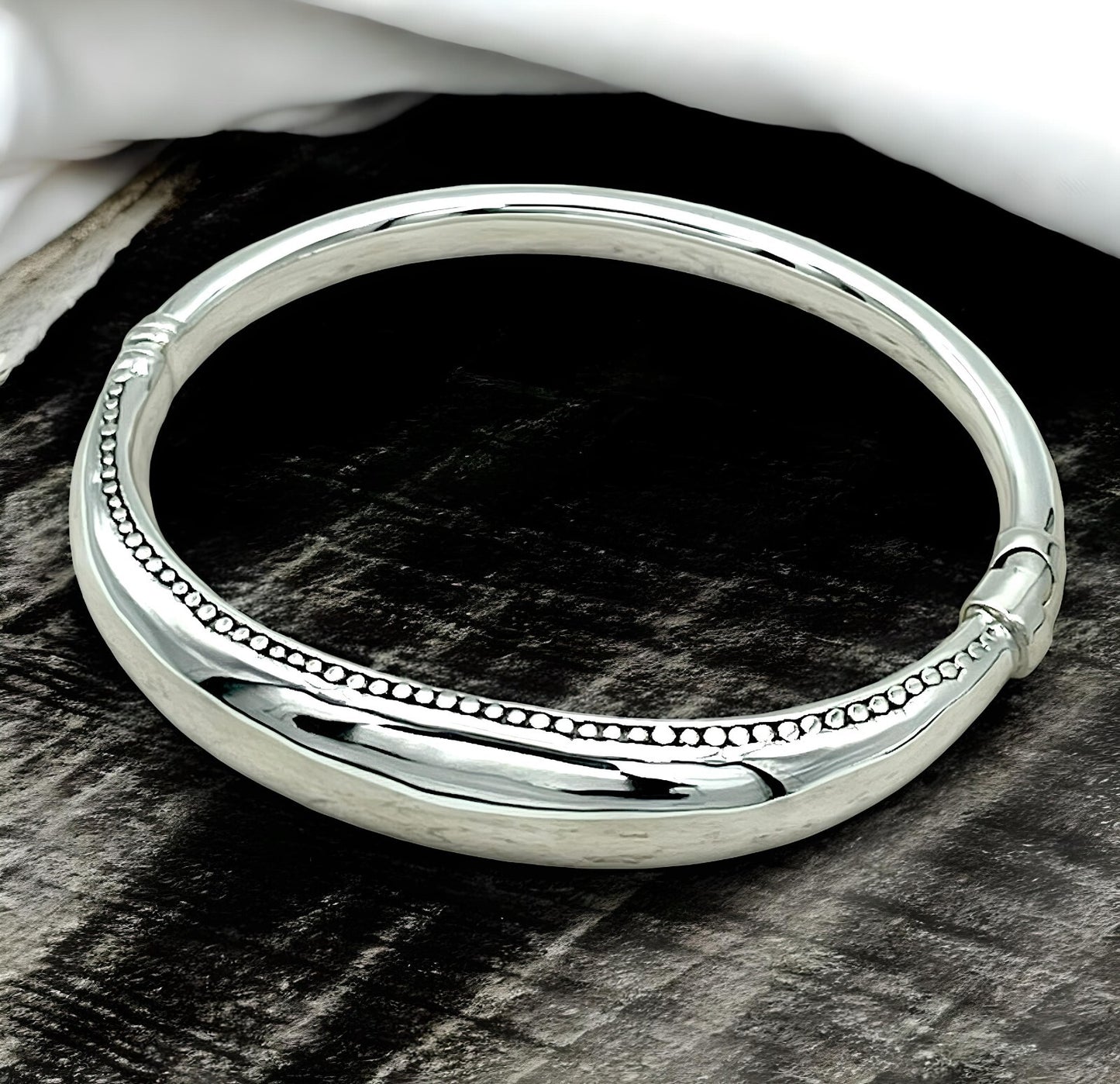 925 Sterling Silver Classic Simple Bangle-Lightweight Spring Hinged 6.5"  1498