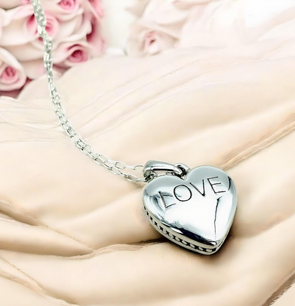 925 STERLING SILVER "LOVE" HEART PENDANT LIGHTWEIGHT, CHAIN SOLD SEPARATELY 1667
