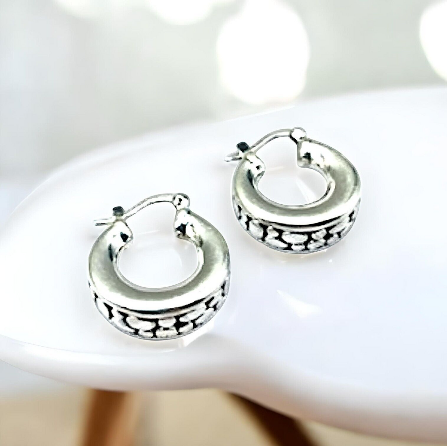 925 STERLING SILVER COBBLESTONE DESIGN HOOP EARRINGS LATCH BACK LIGHTWEIGHT 1680
