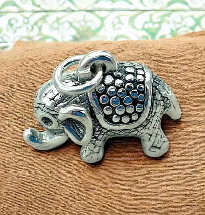 925 STERLING SILVER ELEPHANT PENDANT LIGHTWEIGHT - Chain Sold Separate  1466