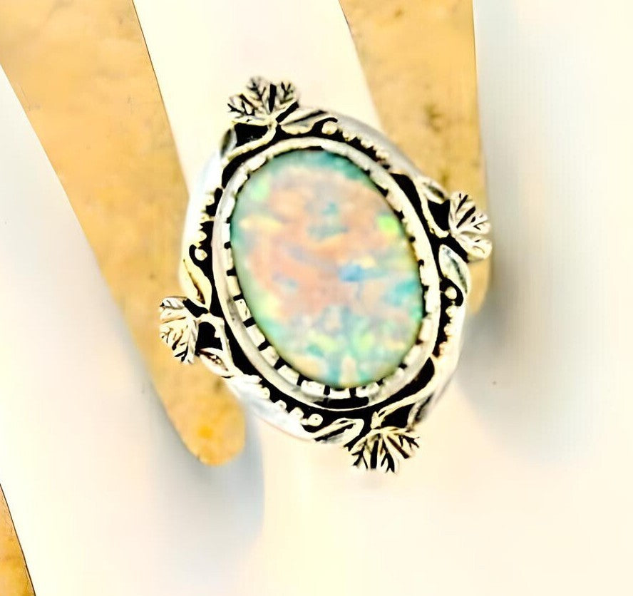 VINTAGE VICTORIAN STYLE 925 SOLID STERLING SILVER LAB-CREATED OPAL RING    #222