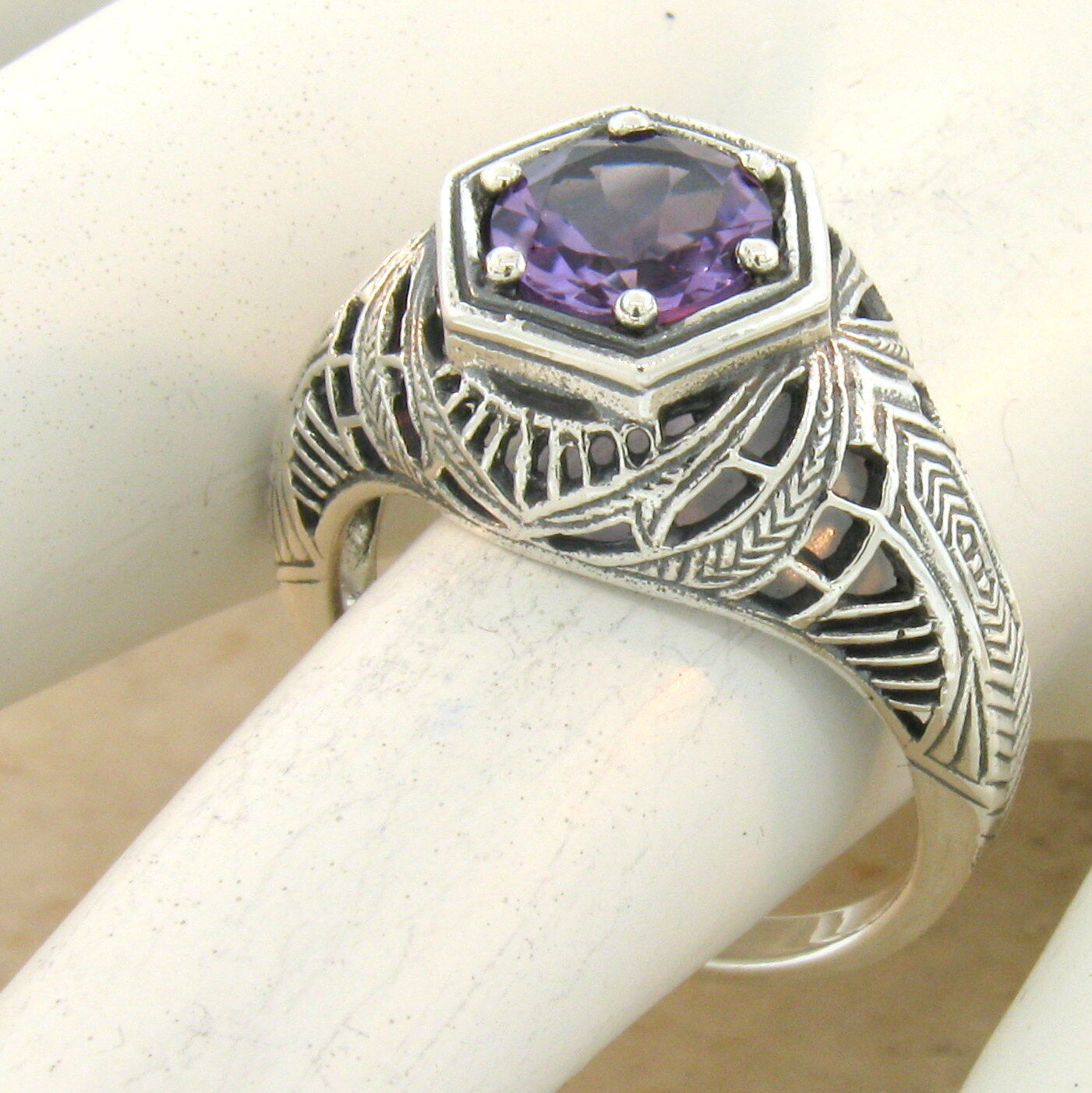 GENUINE AMETHYST 925 STERLING SILVER ART DECO STYLE SOLITAIRE RING         #1109