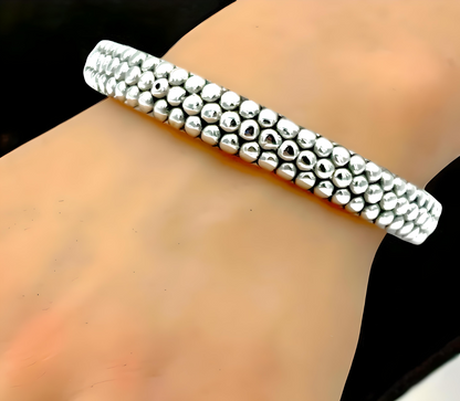 925 STERLING SILVER DOT DESIGN SLIP ON BANGLE BRACELET LIGHTWEIGHT 7.75" 1550