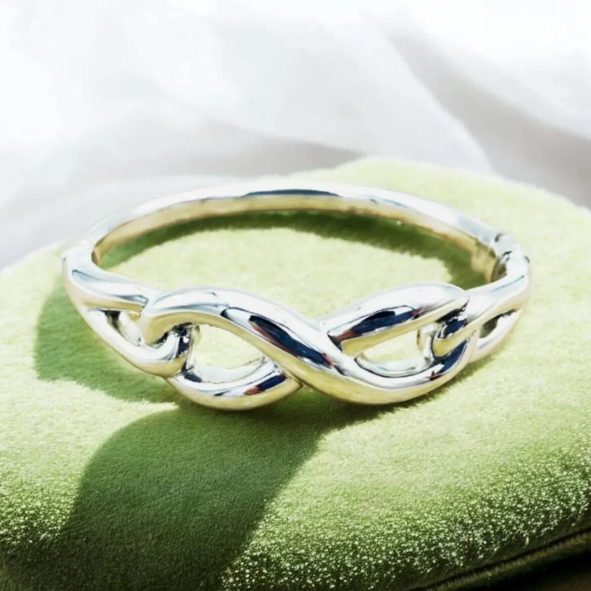 925 Silver Infinity Bangle Bracelet - 6.5" Lightweight Spring Hinged 1418