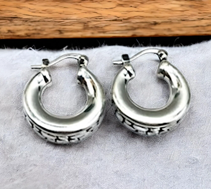925 STERLING SILVER COBBLESTONE DESIGN HOOP EARRINGS LATCH BACK LIGHTWEIGHT 1680