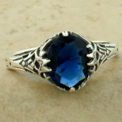 VICTORIAN STYLE 925 STERLING SILVER ROYAL BLUE SIMULATED SAPPHIRE RING     1138Z