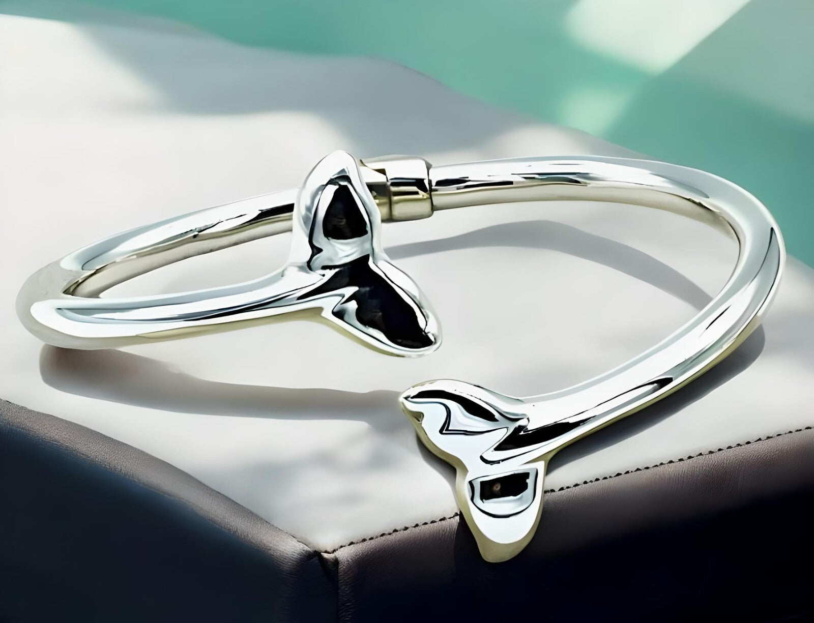 925 Sterling Silver Dolphin/Whale Tail 7" Bangle - Lightweight Bracelet 1266