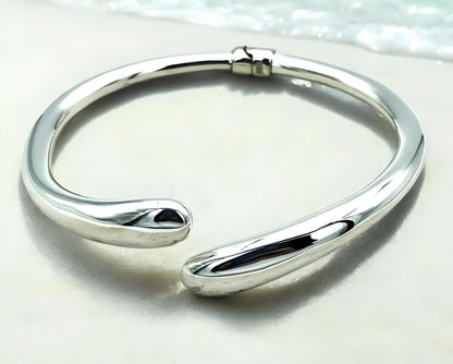 925 Light Weight Sterling Silver Bangle - Spring Hinged Design - 6.75"  1409