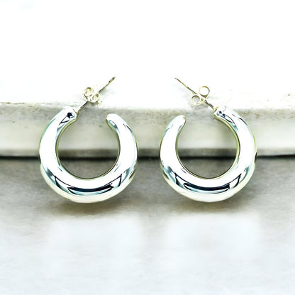 925 Silver, Light Weight Hoop Earrings, Simple Push Back, Everyday Elegance 1452