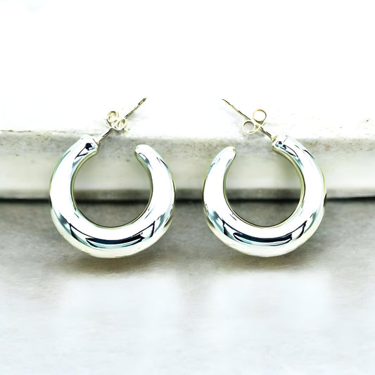 925 Silver, Light Weight Hoop Earrings, Simple Push Back, Everyday Elegance 1452