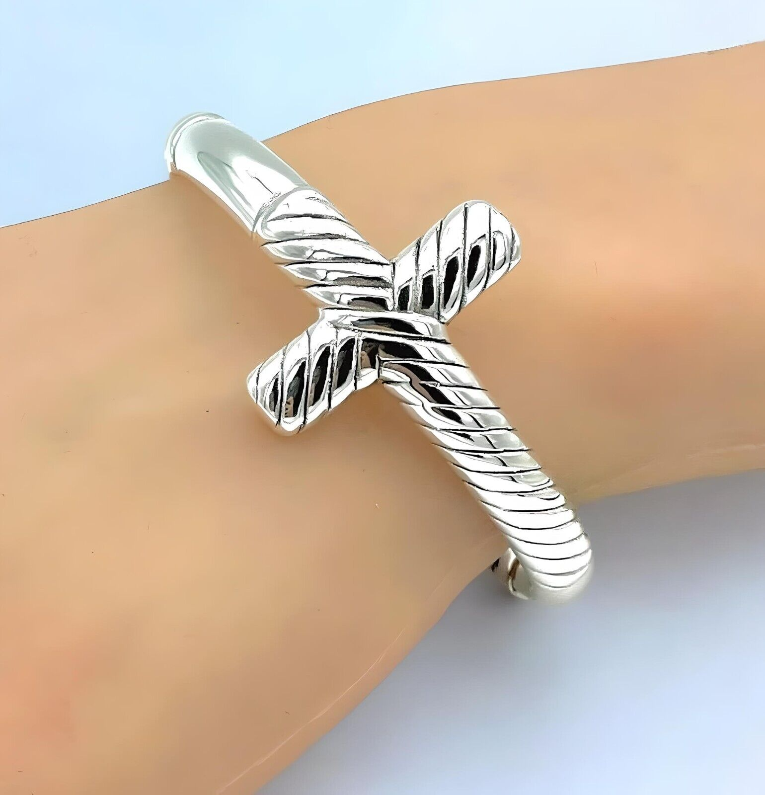 925 Sterling Silver Cross Bangle - 7 " Lightweight Twisted Design Bracelet 1381