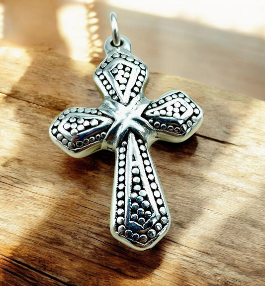 925 Sterling Silver Cross Pendant - Lightweight - Chain Sold Separate 1536