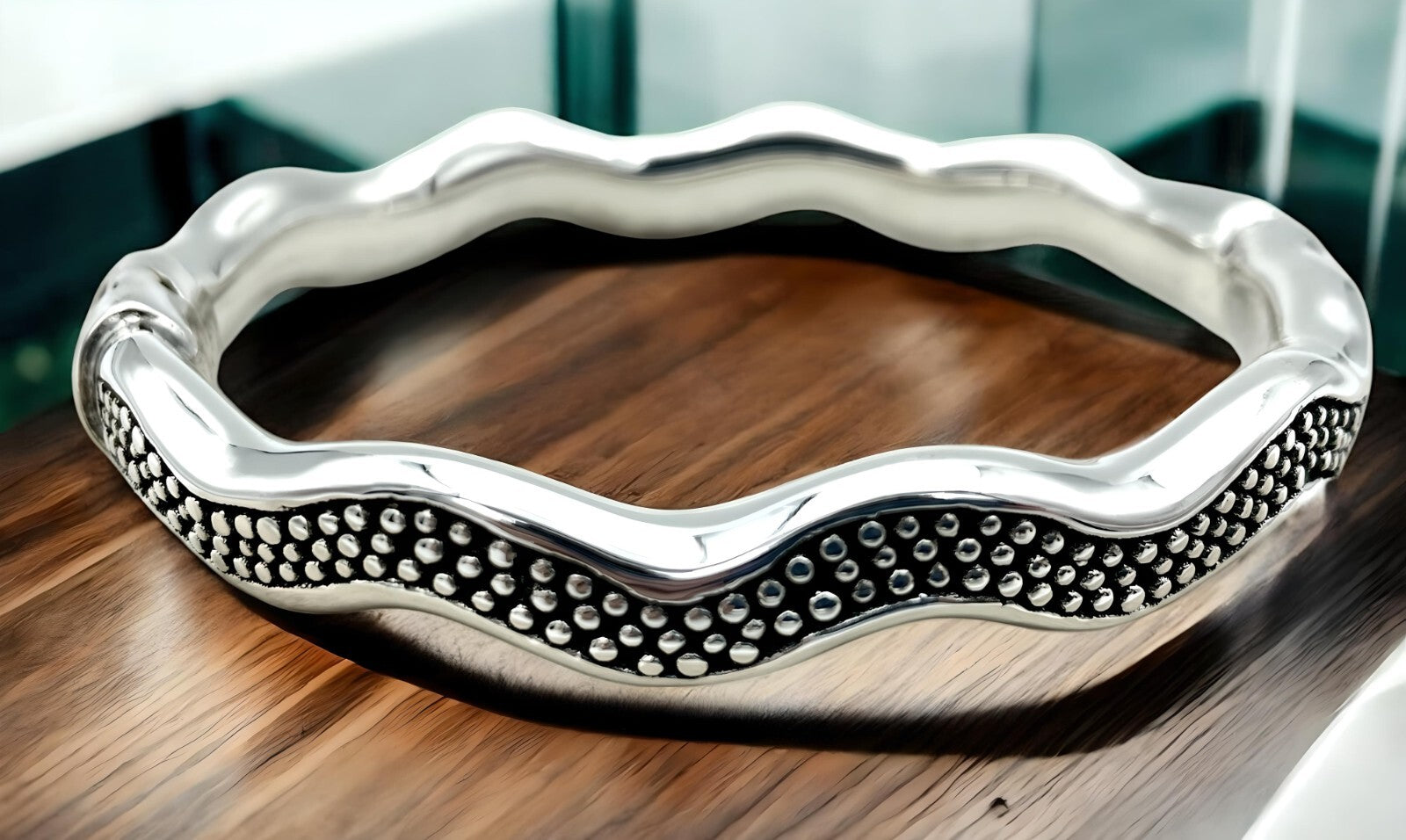 WAVY 925 STERLING SILVER HINGED 6.5" BANGLE BRACELET DOT DESIGN LIGHTWEIGHT 1566