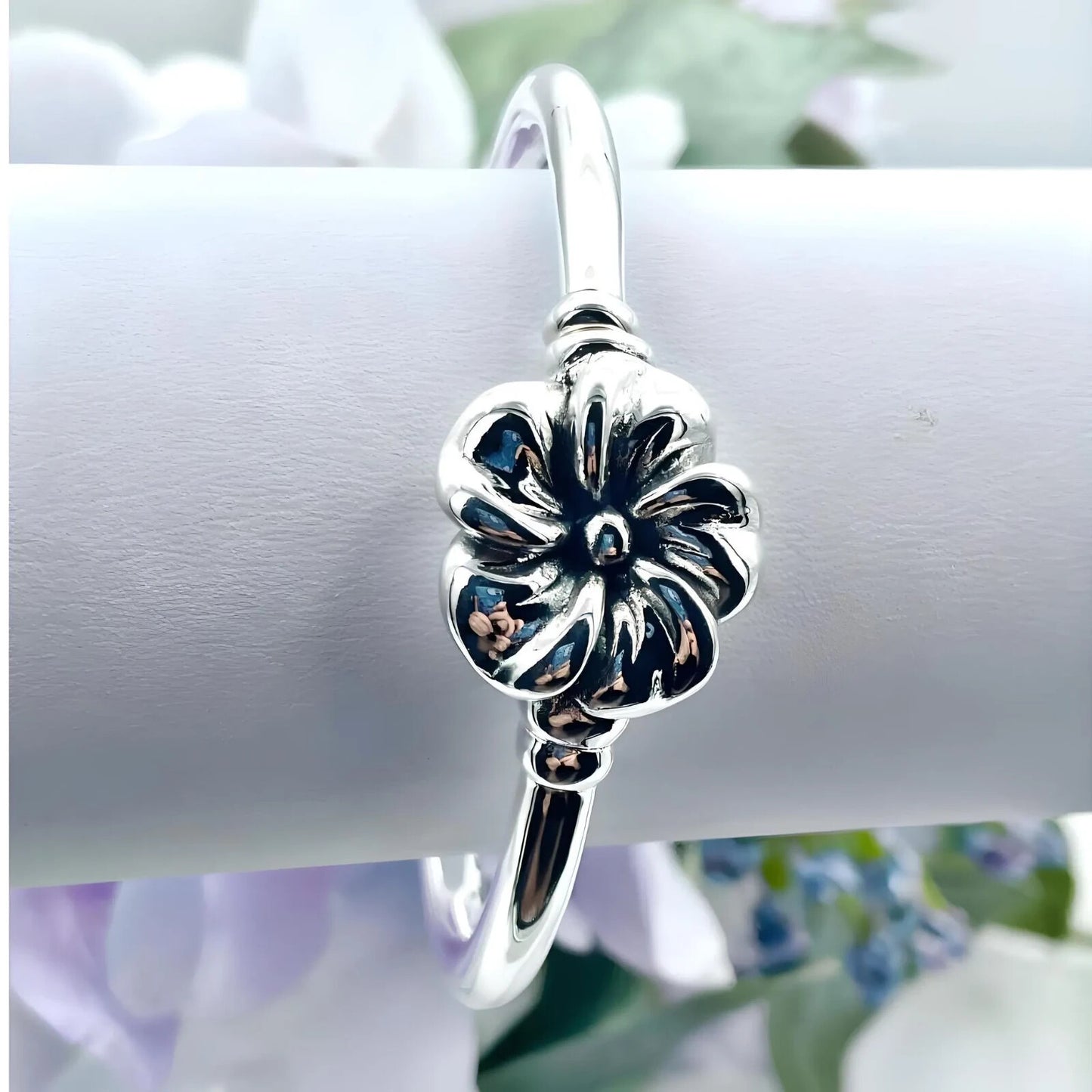 925 Sterling Silver Floral Bangle - Hinged Lightweight Flower Bracelet 6.5" 1487