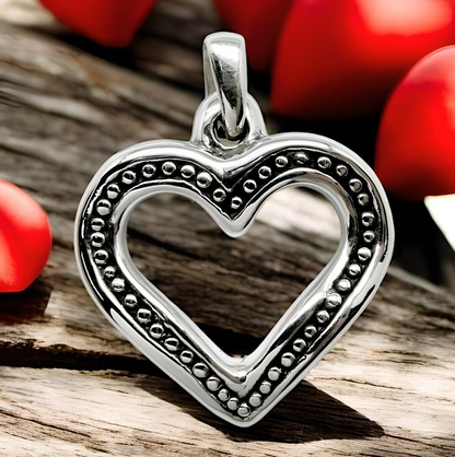 925 STERLING SILVER HEART PENDANT LIGHTWEIGHT, CHAIN SOLD SEPARATELY 1666