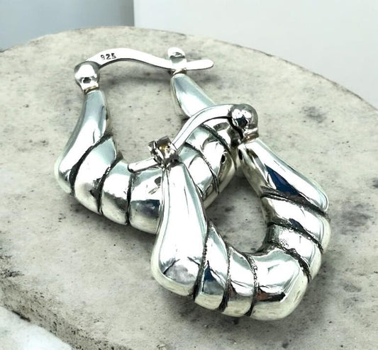 925 Sterling Silver Hoop Earrings Latch Back, Scalloped Squared Design 1539