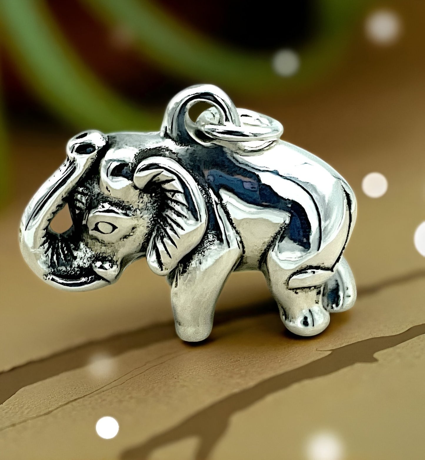 925 STERLING SILVER ELEPHANT PENDANT LIGHTWEIGHT, CHAIN SOLD SEPARATELY 1595