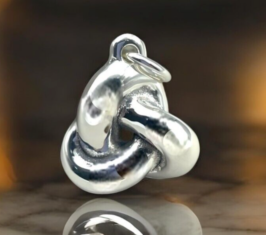 925 STERLING SILVER LOVE KNOT PENDANT LIGHTWEIGHT, CHAIN SOLD SEPARATELY 1621