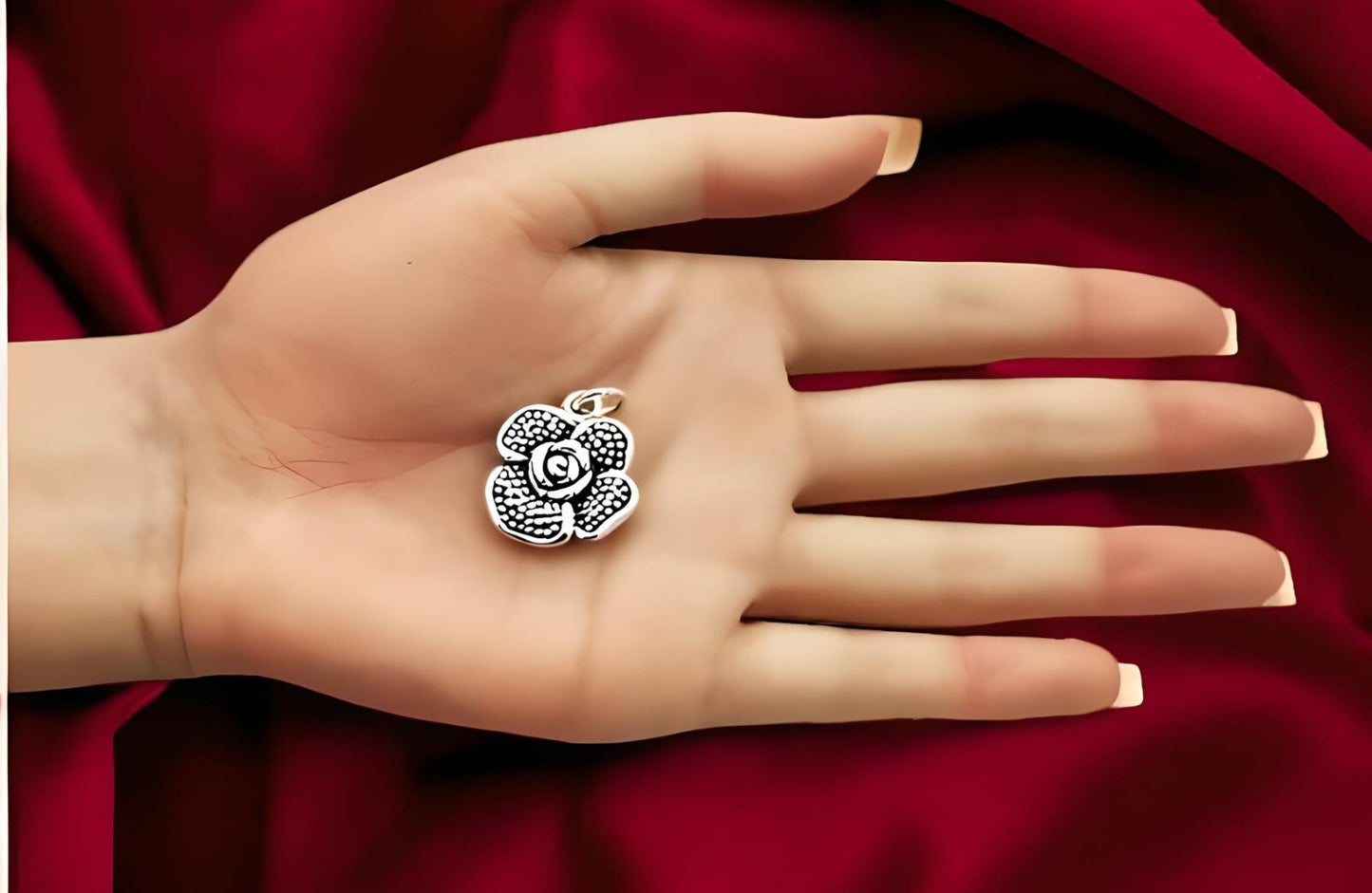 925 Silver Necklace, Lightweight Flower Pendant - Chain Sold Separate 1483