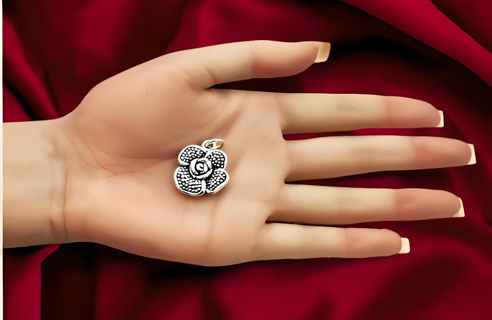 925 Silver Necklace, Lightweight Flower Pendant - Chain Sold Separate 1483