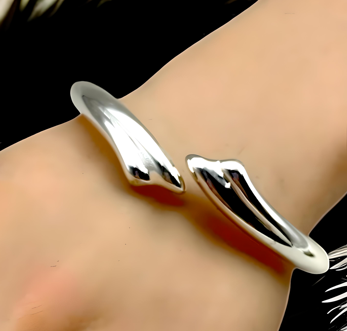 925 STERLING SILVER 7" BYPASS BANGLE BRACELET LIGHTWEIGHT SPRING HINGED 1599