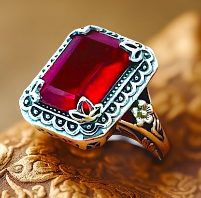 VIVID RED VINTAGE STYLE 925 STERLING SILVER LAB-CREATED RUBY FLOWER RING   #1216