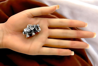 925 STERLING SILVER ELEPHANT PENDANT LIGHTWEIGHT, CHAIN SOLD SEPARATELY 1659